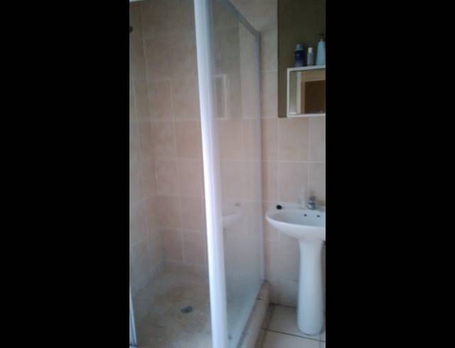 4 BEDROOM HOUSE FOR SALE IN THE ORCHARDS